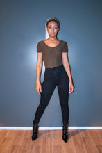 Load image into Gallery viewer, Short sleeve fitted Bodysuit