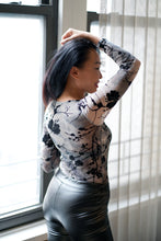 Load image into Gallery viewer, Sheer Jacquard Skinny Bodysuit